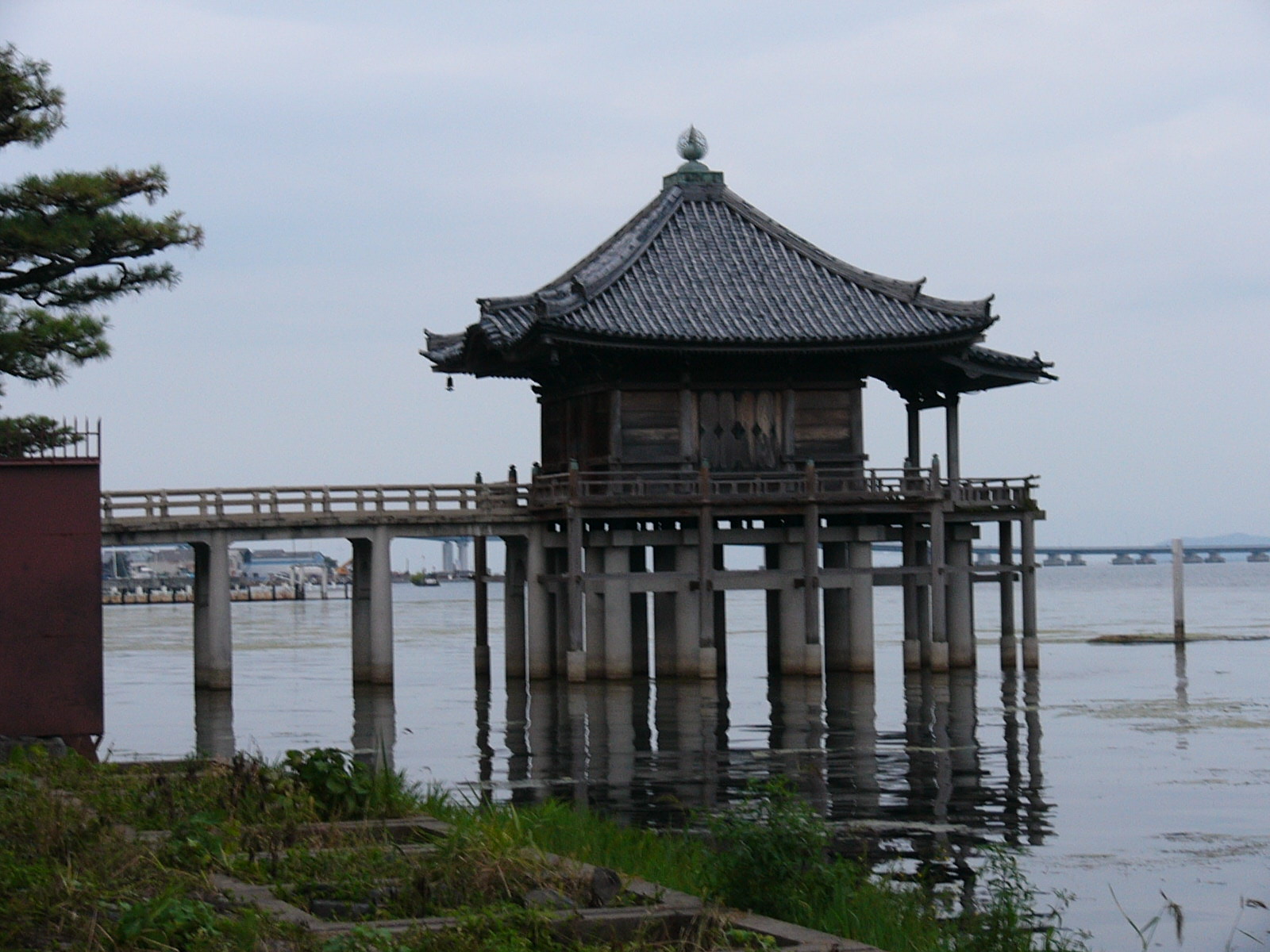 biwako_image003.jpg